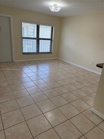 15302 SW 72nd St 29-21, Miami, FL 33193