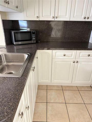 15302 SW 72nd St 29-21, Miami, FL 33193