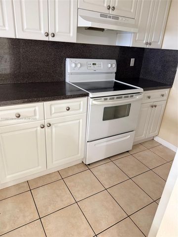 15302 SW 72nd St 29-21, Miami, FL 33193