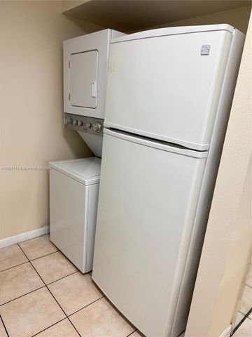 15302 SW 72nd St 29-21, Miami, FL 33193