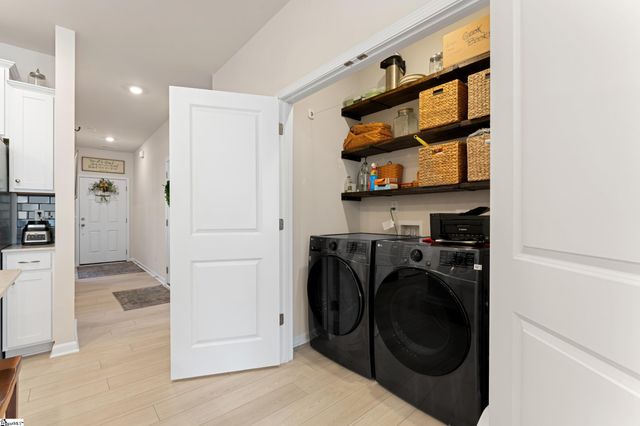 101 Paneer Lane, Taylors, SC 29687