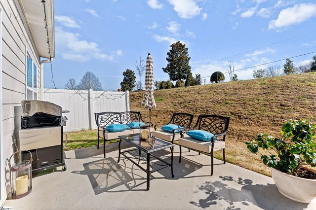 101 Paneer Lane, Taylors, SC 29687