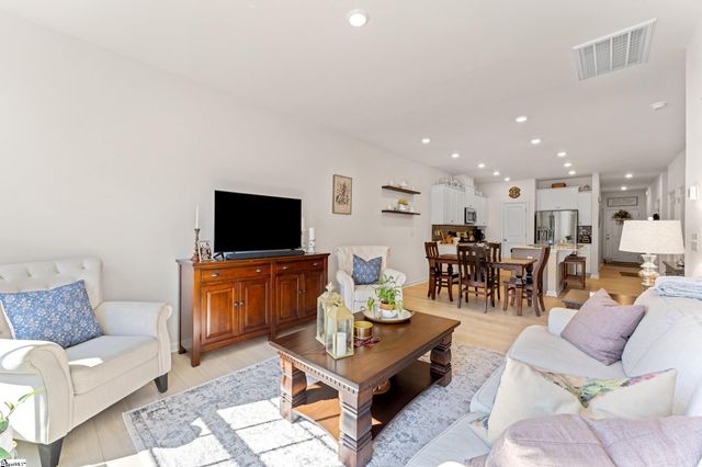 101 Paneer Lane, Taylors, SC 29687