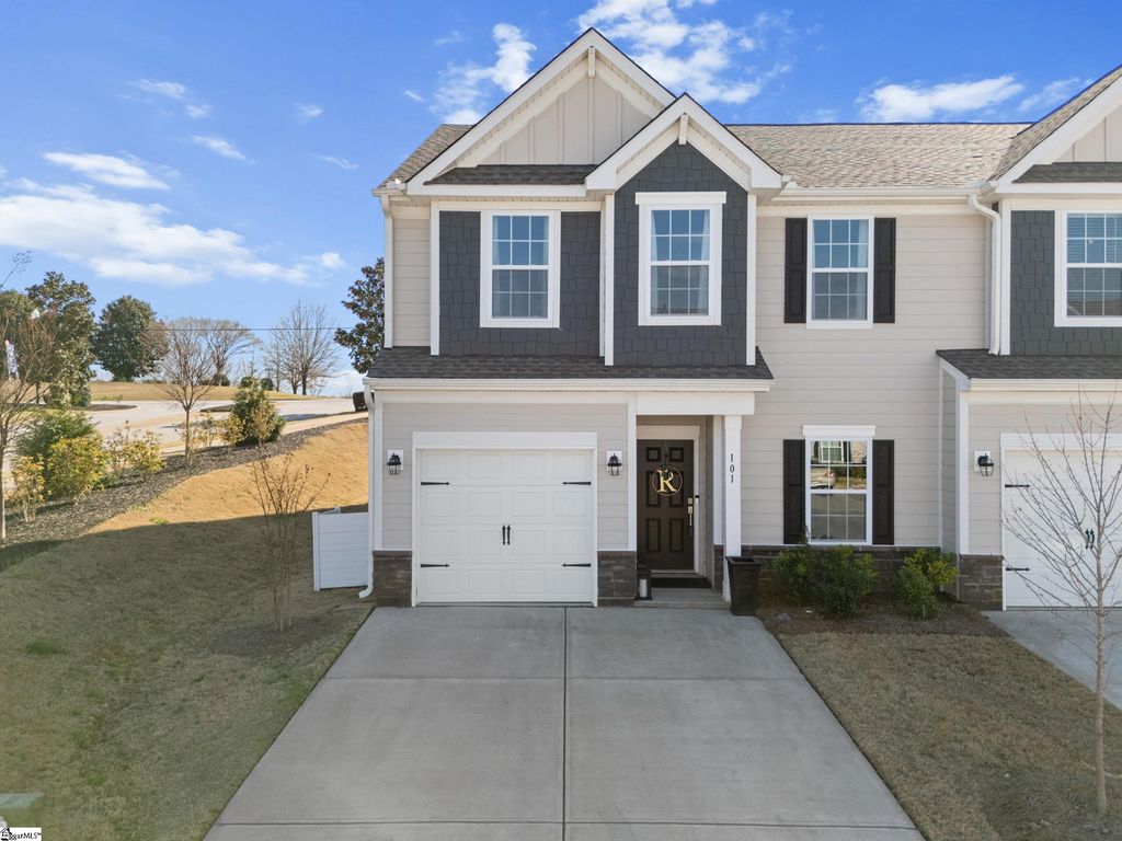 101 Paneer Lane, Taylors, SC 29687