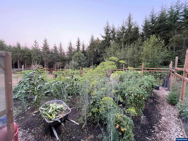 62710 Wagon Wheel Dr, St Helens, OR 97051