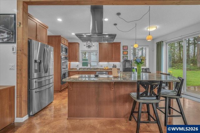 62710 Wagon Wheel Dr, St Helens, OR 97051