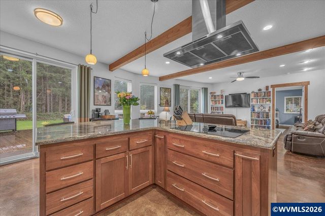 62710 Wagon Wheel Dr, St Helens, OR 97051