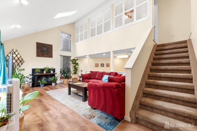 272 Westgate Drive, Edison, NJ 08820