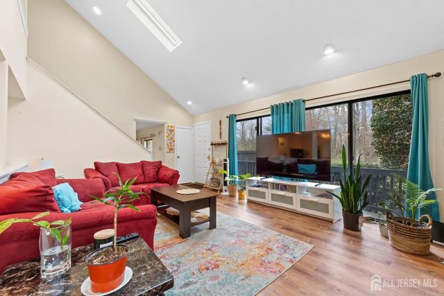 272 Westgate Drive, Edison, NJ 08820