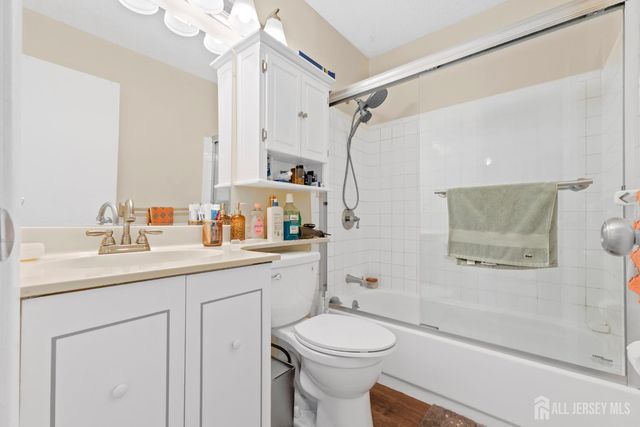 272 Westgate Drive, Edison, NJ 08820