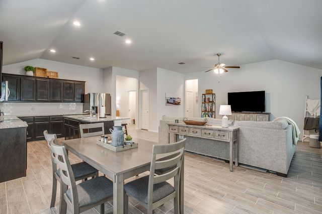 9912 Mescalbean Boulevard, Fort Worth, TX 76036