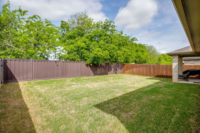 9912 Mescalbean Boulevard, Fort Worth, TX 76036