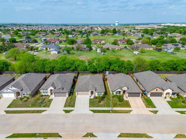 9912 Mescalbean Boulevard, Fort Worth, TX 76036