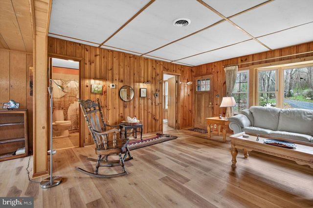 191 HIDEAWAY FARMS RD, Edinburg, VA 22824