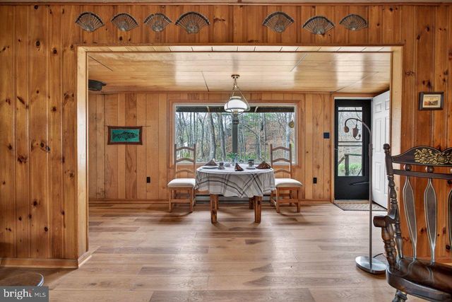 191 HIDEAWAY FARMS RD, Edinburg, VA 22824