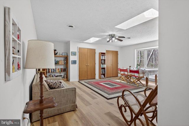 191 HIDEAWAY FARMS RD, Edinburg, VA 22824