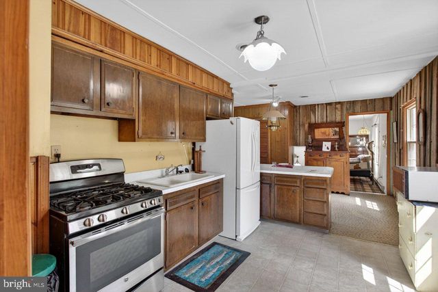 191 HIDEAWAY FARMS RD, Edinburg, VA 22824