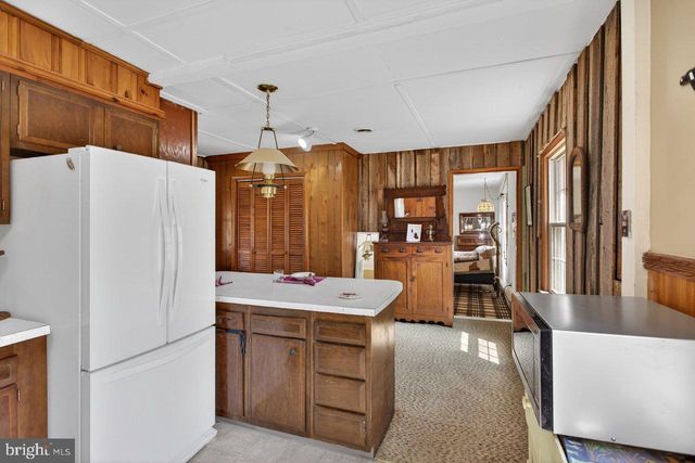 191 HIDEAWAY FARMS RD, Edinburg, VA 22824