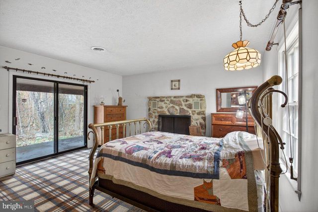 191 HIDEAWAY FARMS RD, Edinburg, VA 22824