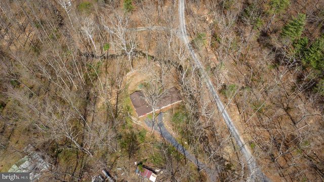 191 HIDEAWAY FARMS RD, Edinburg, VA 22824