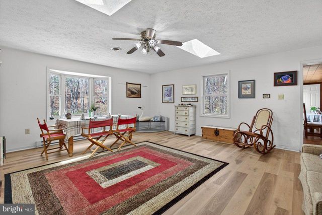 191 HIDEAWAY FARMS RD, Edinburg, VA 22824