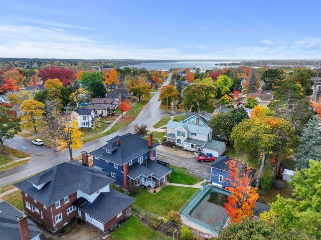 617 E Division Street, Cadillac, MI 49601