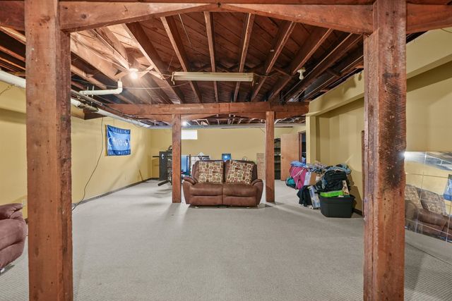 617 E Division Street, Cadillac, MI 49601