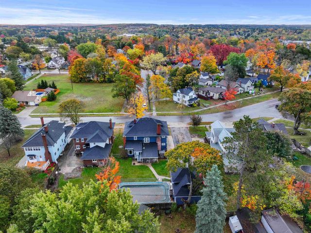 617 E Division Street, Cadillac, MI 49601