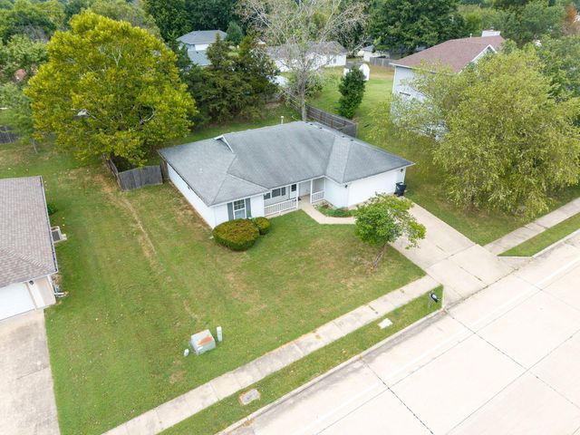 2109 OSAGE DR, Columbia, MO 65202