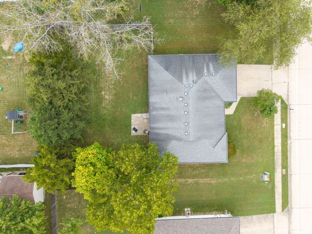 2109 OSAGE DR, Columbia, MO 65202