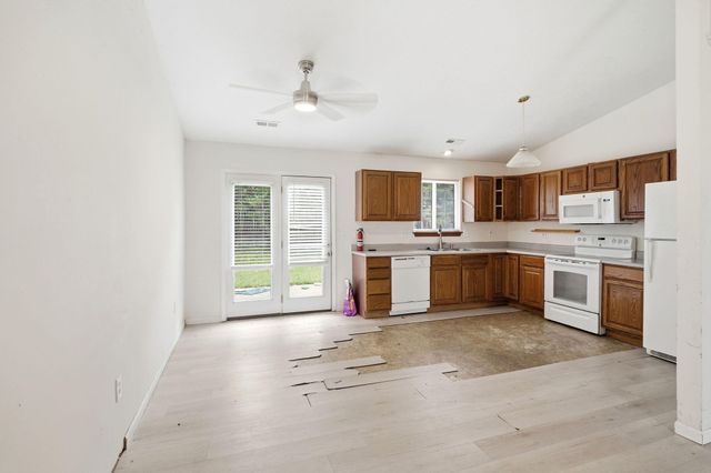 2109 OSAGE DR, Columbia, MO 65202