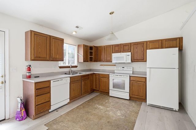 2109 OSAGE DR, Columbia, MO 65202
