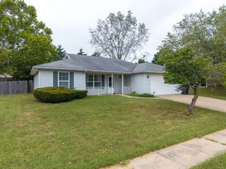 2109 OSAGE DR, Columbia, MO 65202