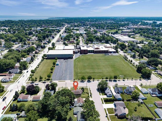 428 8TH STREET, Menasha, WI 54952