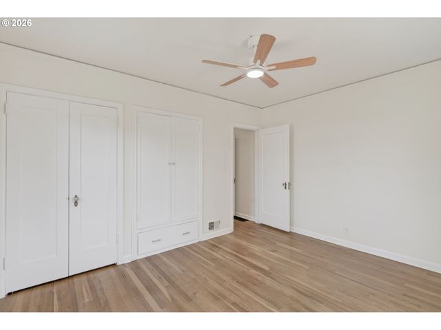 6907 N MARYLAND Ave, Portland, OR 97217