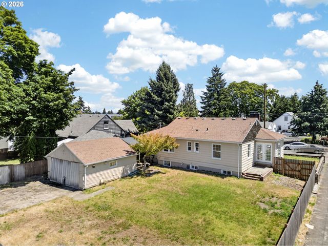 6907 N MARYLAND Ave, Portland, OR 97217