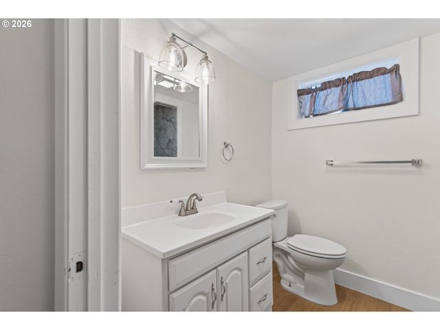 6907 N MARYLAND Ave, Portland, OR 97217