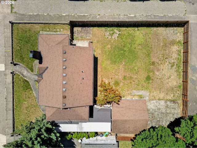 6907 N MARYLAND Ave, Portland, OR 97217