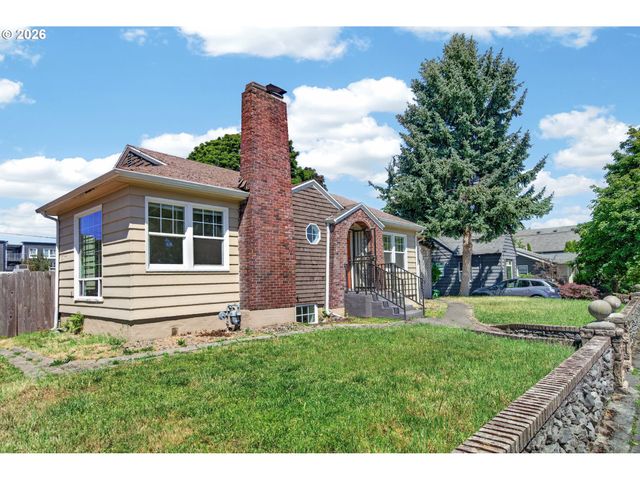 6907 N MARYLAND Ave, Portland, OR 97217