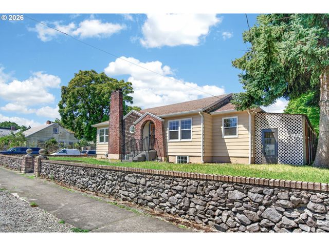6907 N MARYLAND Ave, Portland, OR 97217