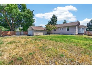 6907 N MARYLAND Ave, Portland, OR 97217