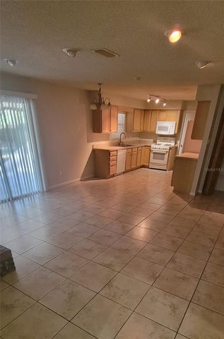 2220 NW 14TH AVENUE, Gainesville, FL 32605