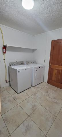 2220 NW 14TH AVENUE, Gainesville, FL 32605