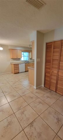 2220 NW 14TH AVENUE, Gainesville, FL 32605