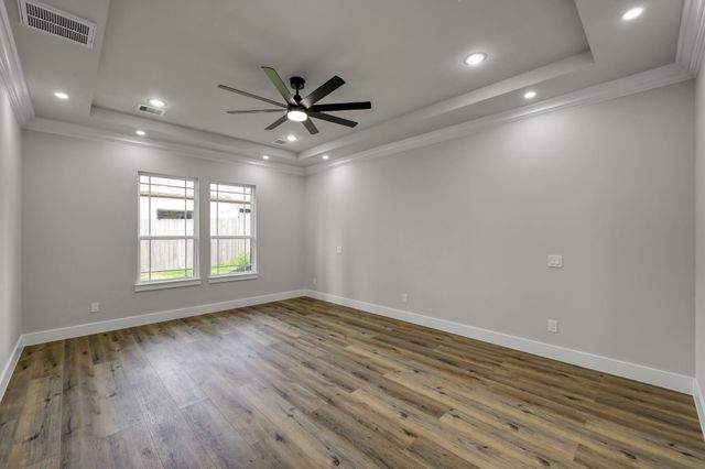 143 Bent Tree Ln, Montgomery, TX 77356