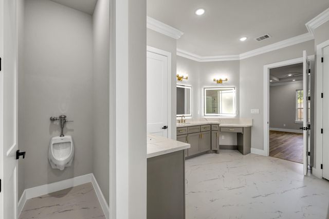 143 Bent Tree Ln, Montgomery, TX 77356