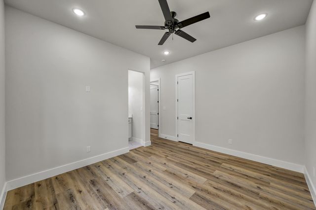 143 Bent Tree Ln, Montgomery, TX 77356