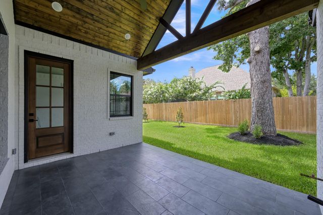 143 Bent Tree Ln, Montgomery, TX 77356