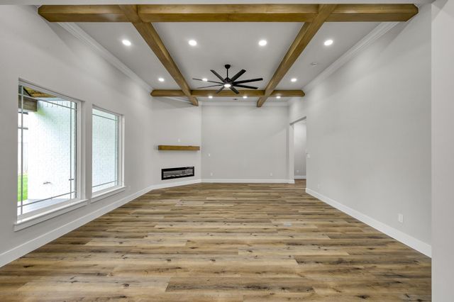 143 Bent Tree Ln, Montgomery, TX 77356