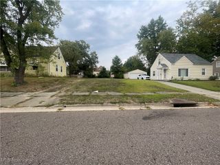 1327 Crestview Avenue, Akron, OH 44320